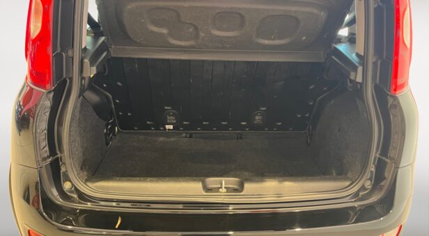 FIAT PANDA BERLINA CON PORTON 1.0 MHEV CITY LIFE 70 5p