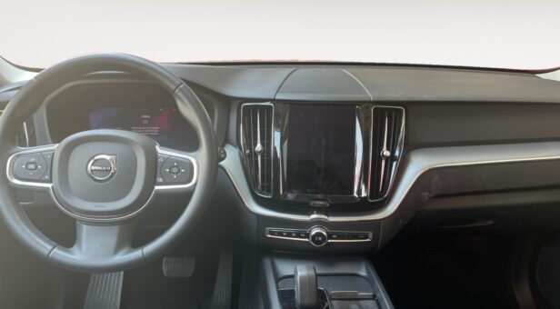 VOLVO XC60 TODOTERRENO 2.0 B4 D CORE AUTO 4WD 197 5p VOLVO XC60 TODOTERRENO 2.0 B4 D CORE AUTO 4WD 197 5p