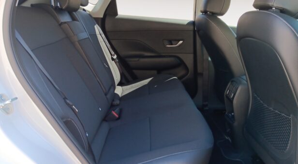 HYUNDAI KONA EV 204cv 65kWh TECNO 2C