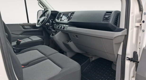 VOLKSWAGEN CRAFTER FURGON 2.0 TDI 103KW 35 MWB 140 4p VOLKSWAGEN CRAFTER FURGON 2.0 TDI 103KW 35 MWB 140 4p