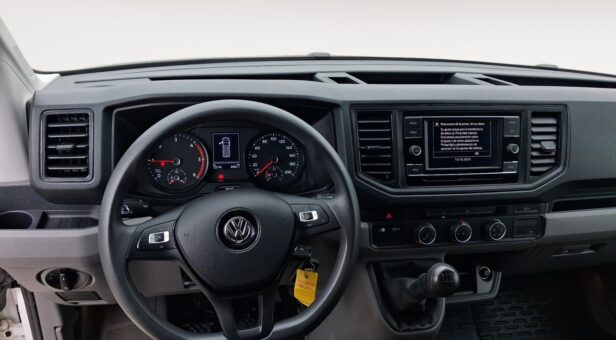 VOLKSWAGEN CRAFTER FURGON 2.0 TDI 103KW 35 MWB 140 4p VOLKSWAGEN CRAFTER FURGON 2.0 TDI 103KW 35 MWB 140 4p
