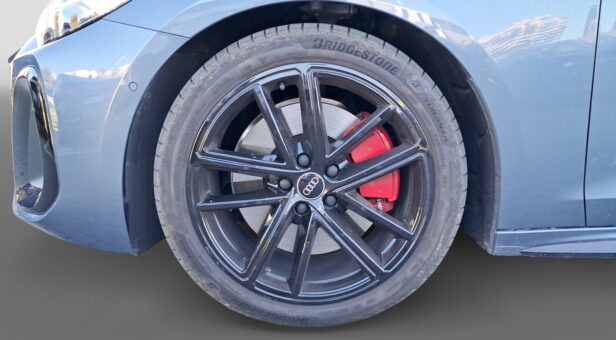 AUDI A5 FAMILIAR 2.0 PHEV E-HYBR QUA 270 BLACK LINE AVANT 367 5p AUDI A5 FAMILIAR 2.0 PHEV E-HYBR QUA 270 BLACK LINE AVANT 367 5p