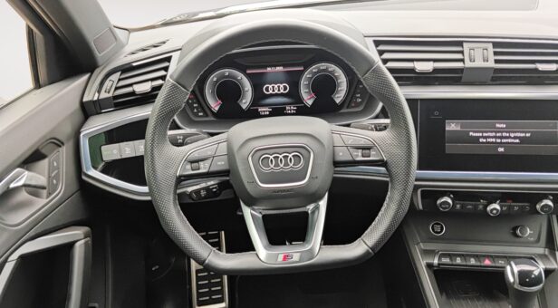 AUDI Q3 TODOTERRENO 2.0 35 TDI 110KW S TRONIC GENUINE ED. 150 5p AUDI Q3 TODOTERRENO 2.0 35 TDI 110KW S TRONIC GENUINE ED. 150 5p
