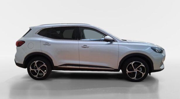 MG MG EHS MG EHS 1.5T 16.6kwh EDU 2WD LUX LHD Dark