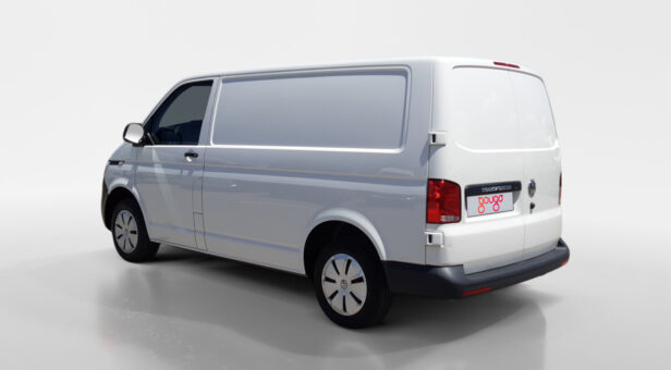 VOLKSWAGEN COMERCIALES LCV TRANSPORTER 6.1 FURGON BATALLA CORTA 2.0 TDI 81 KW (110 cv) 5 VEL. 2.800