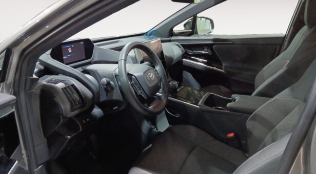 TOYOTA BZ4X TODOTERRENO BEV 71KWH 200E ADVANCE 204 5p