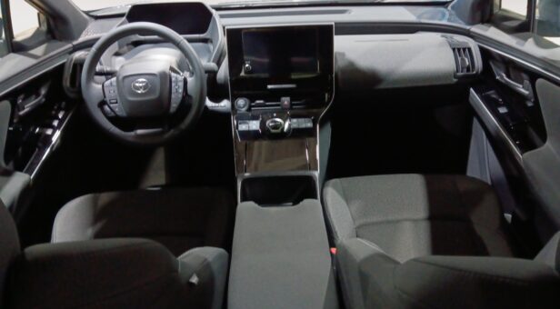 TOYOTA BZ4X TODOTERRENO BEV 71KWH 200E ADVANCE 204 5p