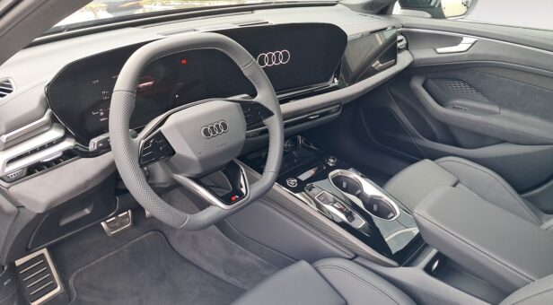 AUDI A6 SEDAN 2.0 PHEV 220KW 4WD STRON B.LINE 299 4p AUDI A6 SEDAN 2.0 PHEV 220KW 4WD STRON B.LINE 299 4p