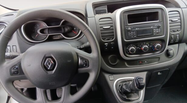 RENAULT TRAFIC FURGON 2.0 DCI 145 1T2 L1H1 ENERGY CONFORT EDC Automatico