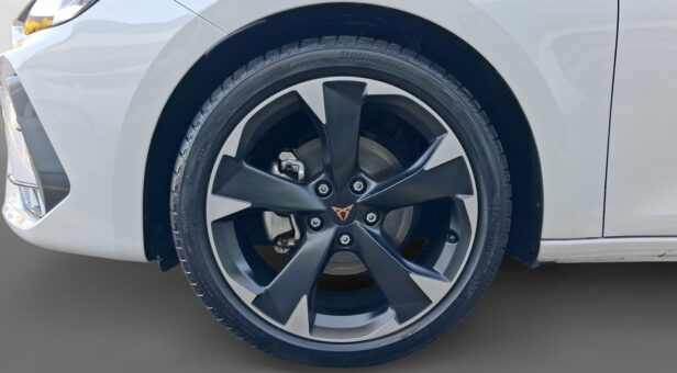 CUPRA LEON BERLINA CON PORTON 1.5 ETSI MHEV 110KW DSG 150 5p