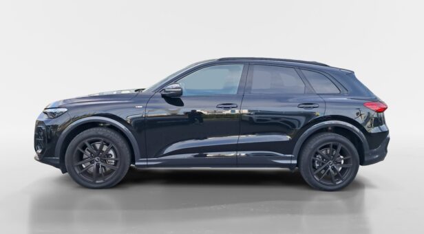 AUDI Q5 TODOTERRENO 2.0 TDI MHEV BLACK LINE S TRONIC QUATTRO 204 5p AUDI Q5 TODOTERRENO 2.0 TDI MHEV BLACK LINE S TRONIC QUATTRO 204 5p