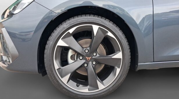CUPRA LEON BERLINA CON PORTON 1.5 ETSI MHEV 110KW DSG 150 5p