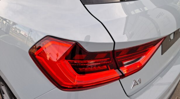 AUDI A1 BERLINA CON PORTON 1.0 30 TFSI S TRONIC ADRENALIN SPORTBACK 116 5p
