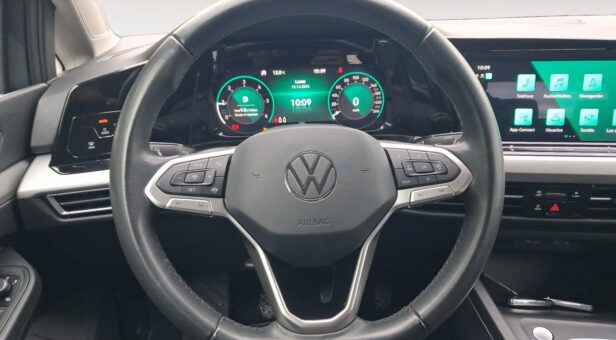 VOLKSWAGEN GOLF BERLINA CON PORTON 2.0 TDI 85KW LIFE 115 5p