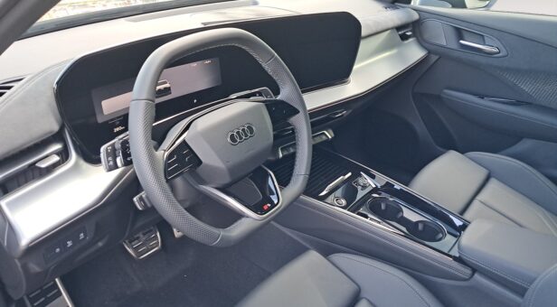AUDI Q3 TODOTERRENO 1.5 TFSI S TRONIC BLACK LINE 150 5p