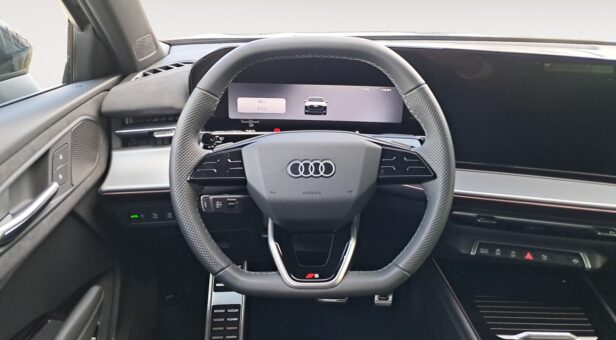 AUDI Q3 TODOTERRENO 1.5 TFSI S TRONIC BLACK LINE 150 5p