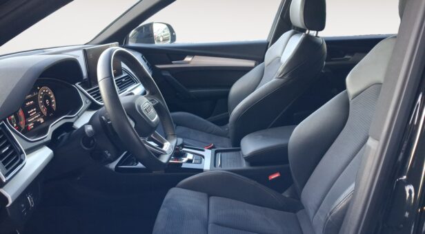 AUDI Q5 TODOTERRENO 2.0 40 TDI S TRONIC QUATTRO BLACK LIN 204 5p AUDI Q5 TODOTERRENO 2.0 40 TDI S TRONIC QUATTRO BLACK LIN 204 5p