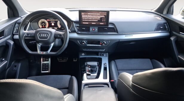 AUDI Q5 TODOTERRENO 2.0 40 TDI S TRONIC QUATTRO BLACK LIN 204 5p AUDI Q5 TODOTERRENO 2.0 40 TDI S TRONIC QUATTRO BLACK LIN 204 5p