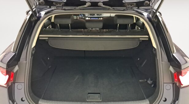 LEXUS CT 200h EXECUTIVE HYBRID AUTO 1.8cc 136cv 5P