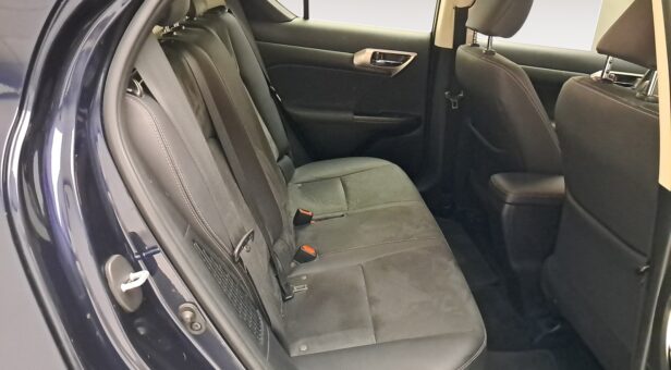 LEXUS CT 200h EXECUTIVE HYBRID AUTO 1.8cc 136cv 5P
