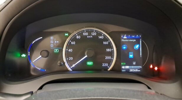 LEXUS CT 200h EXECUTIVE HYBRID AUTO 1.8cc 136cv 5P