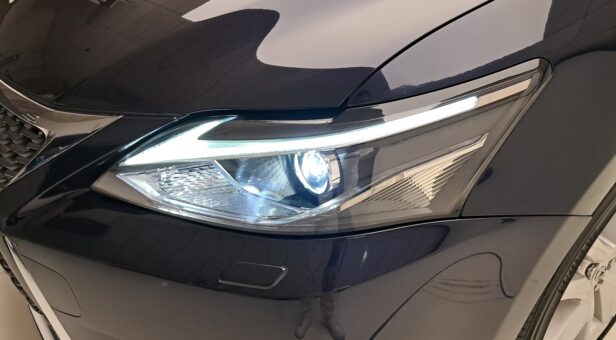 LEXUS CT 200h EXECUTIVE HYBRID AUTO 1.8cc 136cv 5P