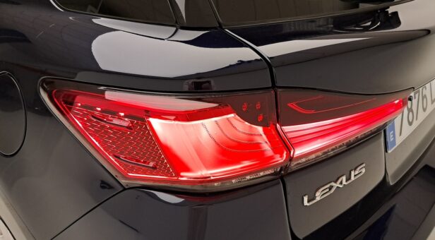 LEXUS CT 200h EXECUTIVE HYBRID AUTO 1.8cc 136cv 5P