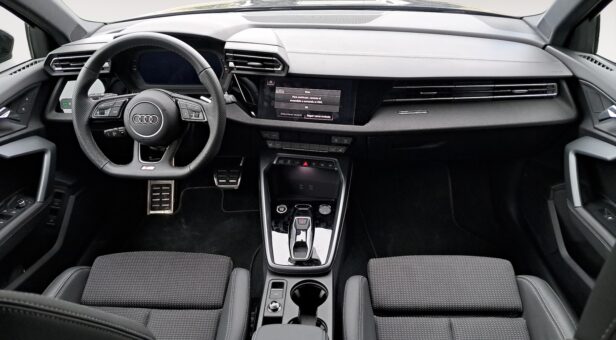 AUDI A3 BERLINA CON PORTON 1.5 TFSI E 150KW S TR ALLSTREET ADVANCED 204 5p AUDI A3 BERLINA CON PORTON 1.5 TFSI E 150KW S TR ALLSTREET ADVANCED 204 5p