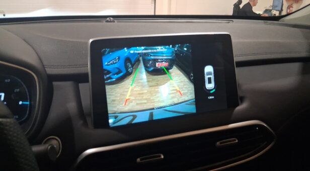 MG MG EHS MG EHS 1.5T 16.6kwh EDU 2WD COM LHD DARK