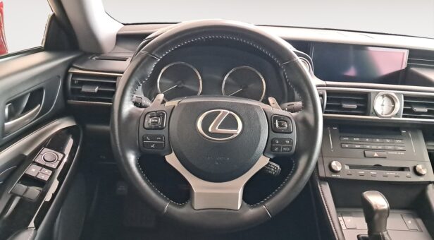 LEXUS RC COUPE 2.5 300H EXECUTIVE 223 2p