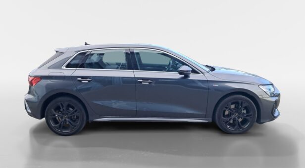 AUDI A3 BERLINA CON PORTON 1.5 40 TFSI E S TRONIC GENUINE ED SPBACK 204 5p