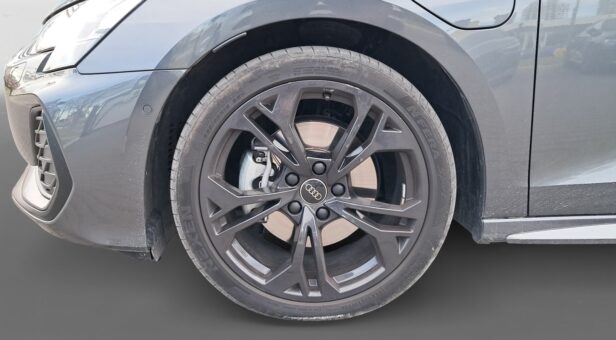 AUDI A3 BERLINA CON PORTON 1.5 40 TFSI E S TRONIC GENUINE ED SPBACK 204 5p