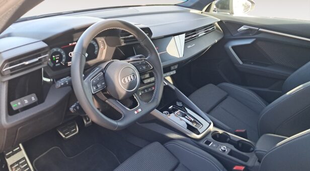 AUDI A3 BERLINA CON PORTON 1.5 TFSI E 150KW S TRON S LINE SPORTBACK 204 5p AUDI A3 BERLINA CON PORTON 1.5 TFSI E 150KW S TRON S LINE SPORTBACK 204 5p