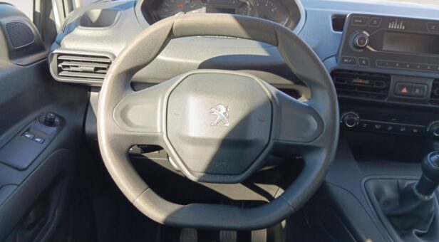 PEUGEOT RIFTER MONOVOLUMEN COMPACTO 1.5 BLUEHDI 73KW ACCESS STANDARD 100 4p