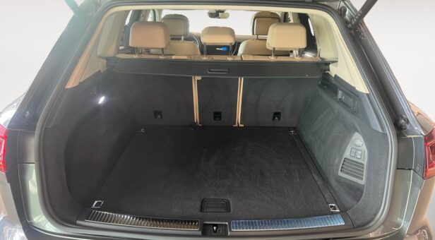 VOLKSWAGEN TOUAREG TODOTERRENO 3.0 TDI 210KW R-LINE AT 4WD 286 5p VOLKSWAGEN TOUAREG TODOTERRENO 3.0 TDI 210KW R-LINE AT 4WD 286 5p