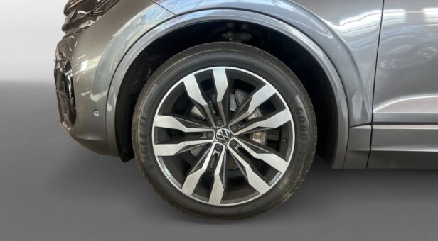 VOLKSWAGEN TOUAREG TODOTERRENO 3.0 TDI 210KW R-LINE AT 4WD 286 5p VOLKSWAGEN TOUAREG TODOTERRENO 3.0 TDI 210KW R-LINE AT 4WD 286 5p