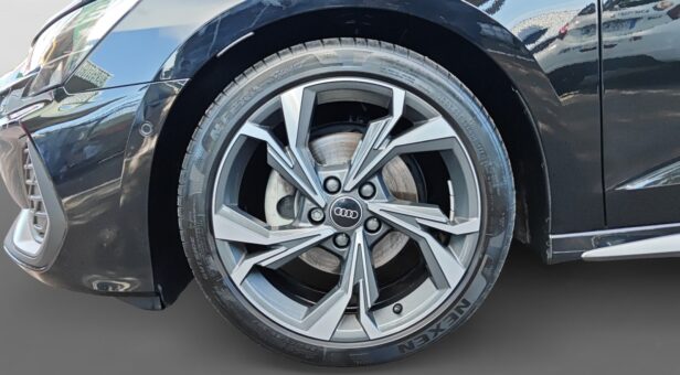 AUDI A3 SEDAN 2.0 35 TDI S TRONIC S LINE 150 4p