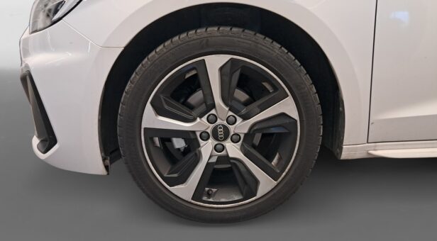 AUDI A1 BERLINA CON PORTON 1.0 30 TFSI ADRENALIN SPORTBACK 116 5p