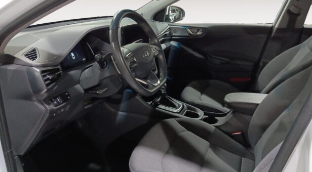 HYUNDAI IONIQ BERLINA CON PORTON 1.6 GDI HEV STYLE DCT 141 5p