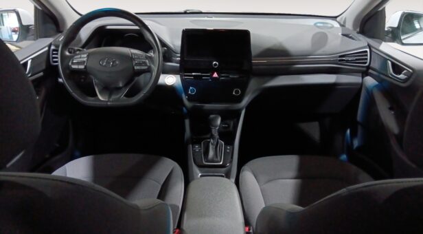HYUNDAI IONIQ BERLINA CON PORTON 1.6 GDI HEV STYLE DCT 141 5p