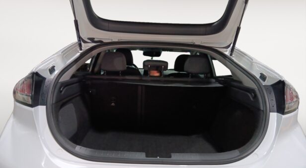 HYUNDAI IONIQ BERLINA CON PORTON 1.6 GDI HEV STYLE DCT 141 5p
