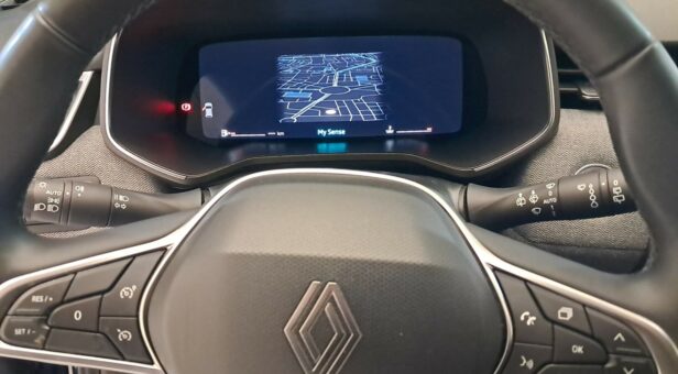RENAULT CLIO BERLINA CON PORTON 1.0 TCE 67KW TECHNO 90 5p