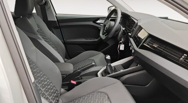 AUDI A1 BERLINA CON PORTON 1.0 30 TFSI ADRENALIN BLACK ED SPORTBACK 116 5p