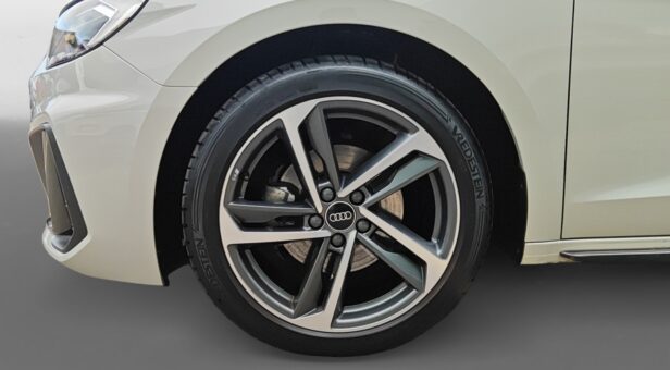 AUDI A1 BERLINA CON PORTON 1.0 30 TFSI ADRENALIN BLACK ED SPORTBACK 116 5p