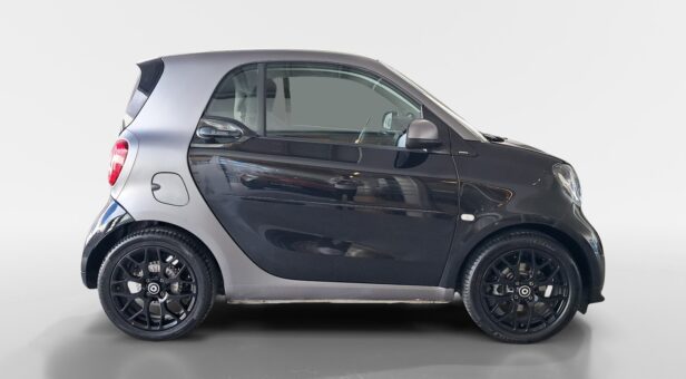 SMART FORTWO MINICOCHE 0.9 66KW COUPE 90 3p