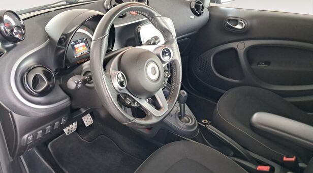 SMART FORTWO MINICOCHE 0.9 66KW COUPE 90 3p