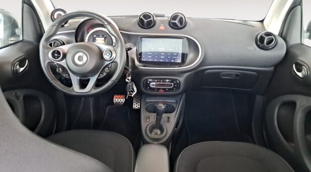 SMART FORTWO MINICOCHE 0.9 66KW COUPE 90 3p