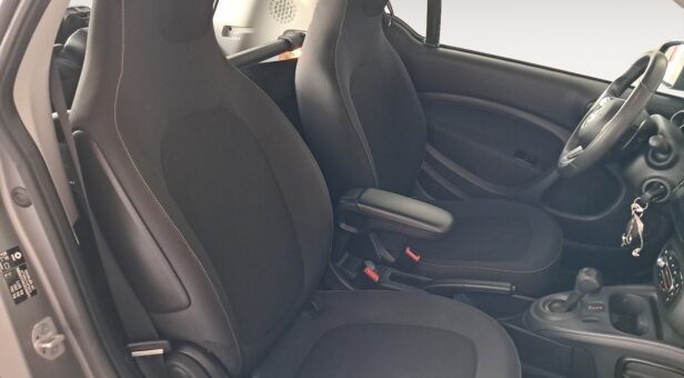 SMART FORTWO MINICOCHE 0.9 66KW COUPE 90 3p