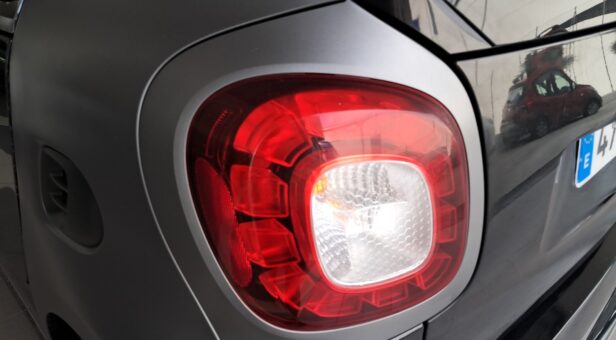 SMART FORTWO MINICOCHE 0.9 66KW COUPE 90 3p