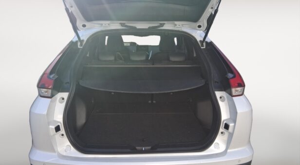 MITSUBISHI ECLIPSE CROSS TODOTERRENO 2.4 PHEV KAITEKI AUTO 4WD 188 5p MITSUBISHI ECLIPSE CROSS TODOTERRENO 2.4 PHEV KAITEKI AUTO 4WD 188 5p